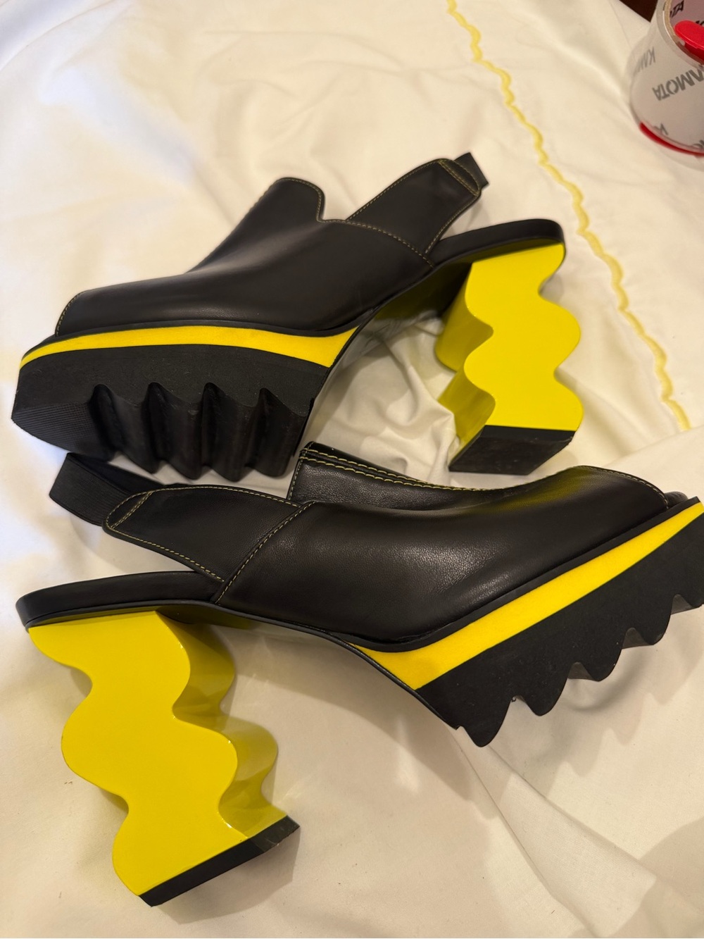 Black Slingback Heels with Yellow Sculpted Block Heel. Brand New. Iri - Picture 7 of 8
